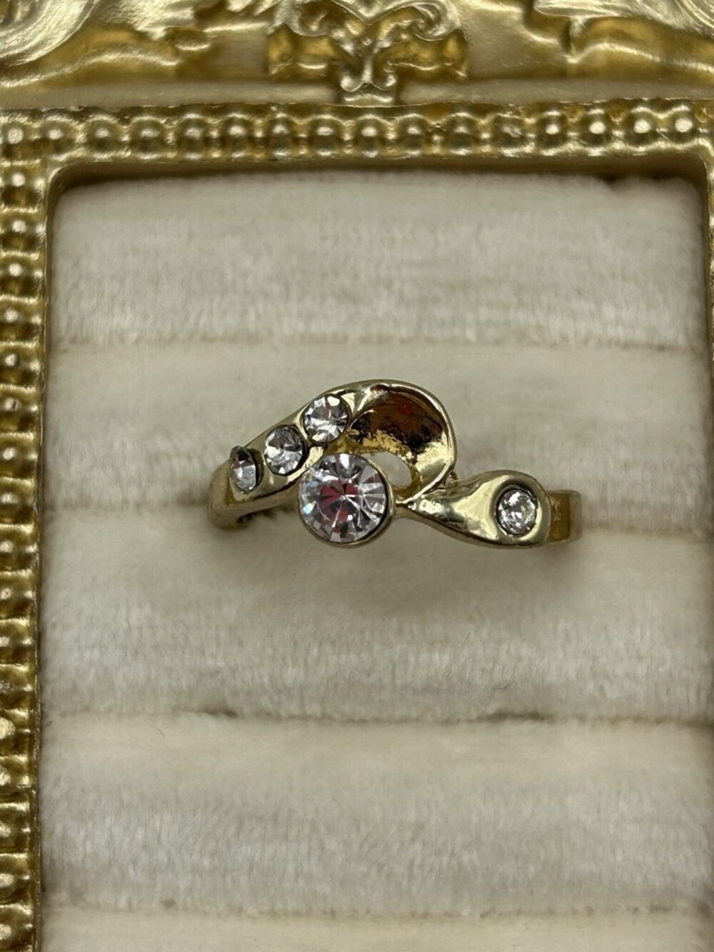 Vintage Gold Tone CZ Swirl Ring Size 8.5 Solitaire Accent Stones Costume Jewelry